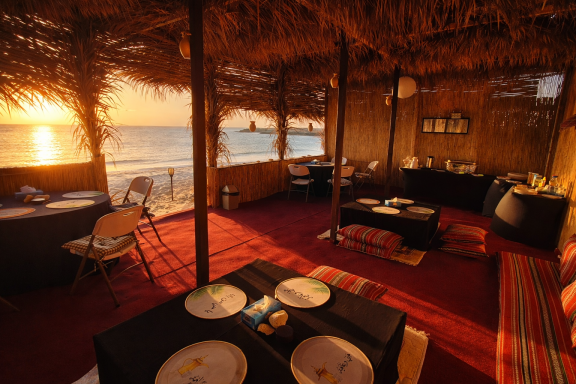 Restaurant and lounge at Ocean Camp Bar Al Hikman Restaurant and lounge at Ocean Camp Bar Al Hikman