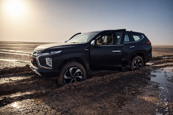 Do not enter wet areas or areas which do not have a track yet. Do not enter wet areas or areas which do not have a track yet.