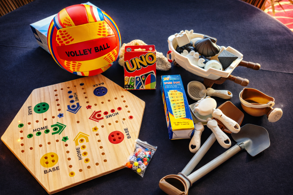 Games at Ocean Camp Bar Al Hikman Games at Ocean Camp Bar Al Hikman