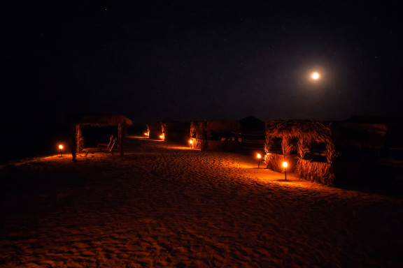 Ocean Camp Bar Al Hikman by night Ocean Camp Bar Al Hikman by night